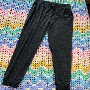 Chicos Size 2 Grey Knit Joggers Pants Activewear